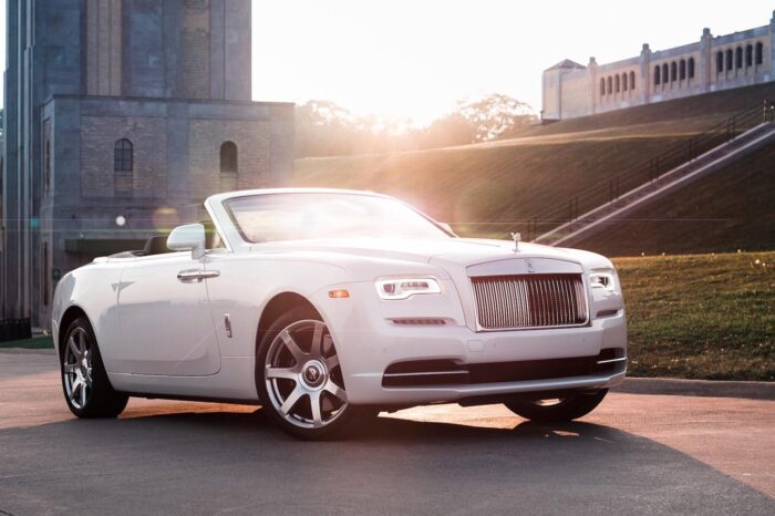 Rolls royce dawn